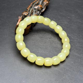 精美和田玉黄玉手链