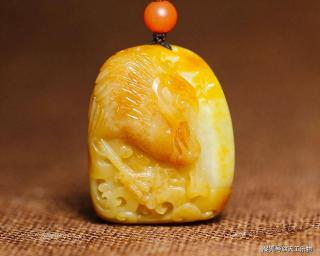 一路上涨的经典沁色!和田玉中最受欢迎的五种黄沁籽料!